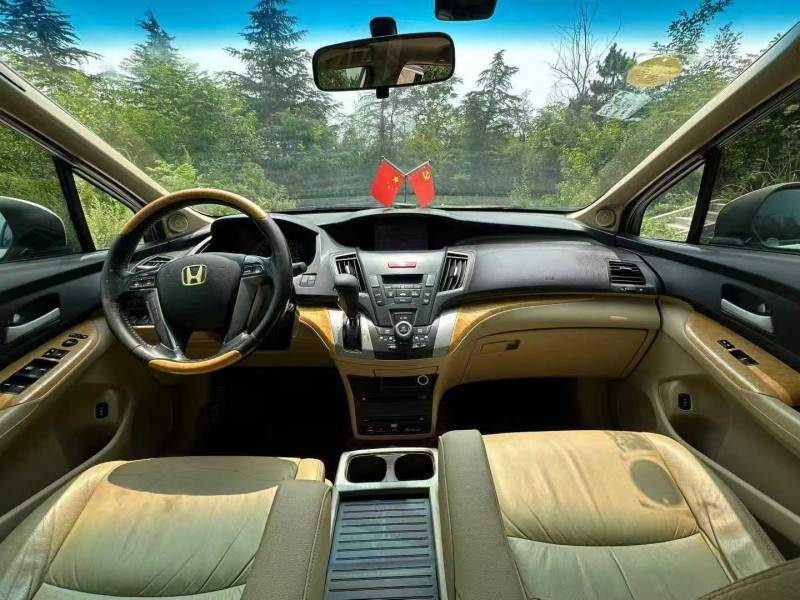 青岛11年本田奥德赛4