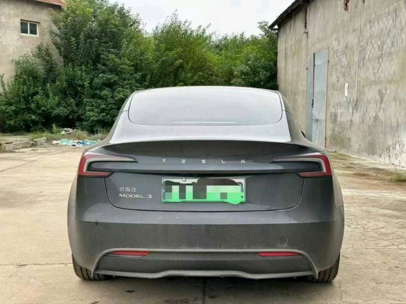 宜昌25年特斯拉MODEL 36