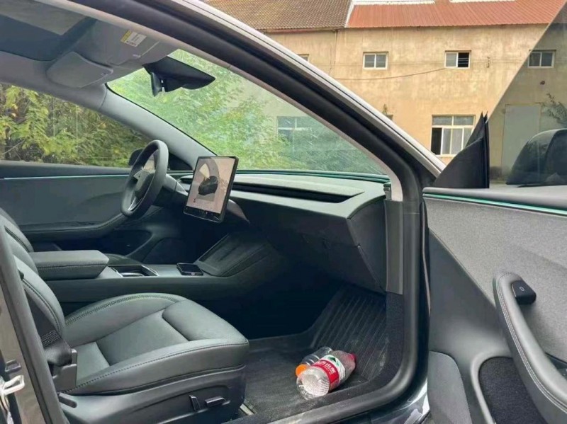 宜昌25年特斯拉MODEL 37