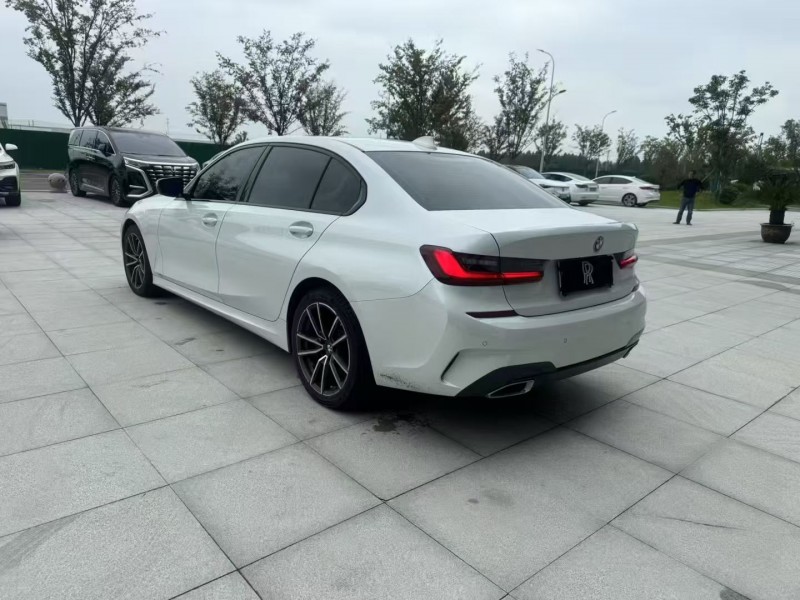 苏州21年宝马3系8