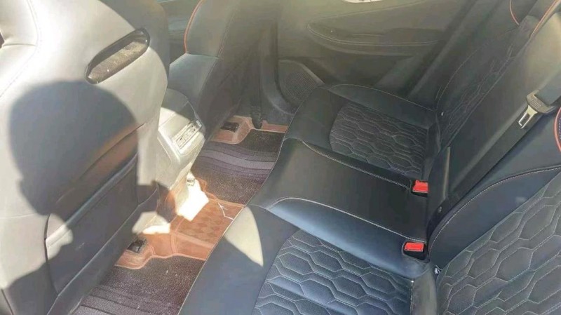 安阳22年长安汽车UNI8