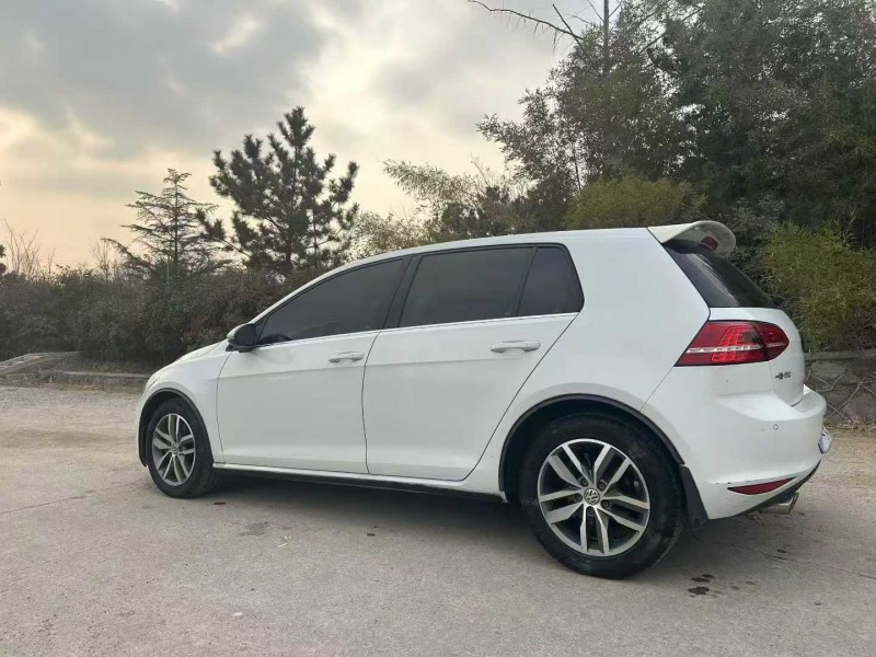 青岛16年大众高尔夫4