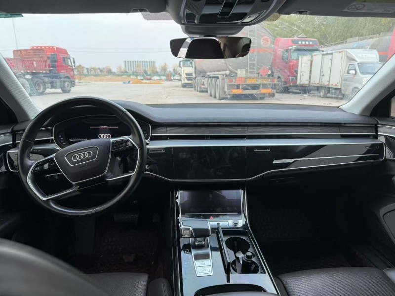 枣庄22年奥迪A8L4