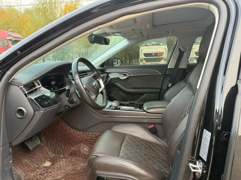 枣庄22年奥迪A8L6