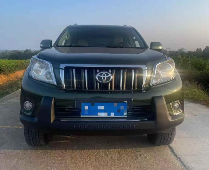 南通12年丰田普拉多1