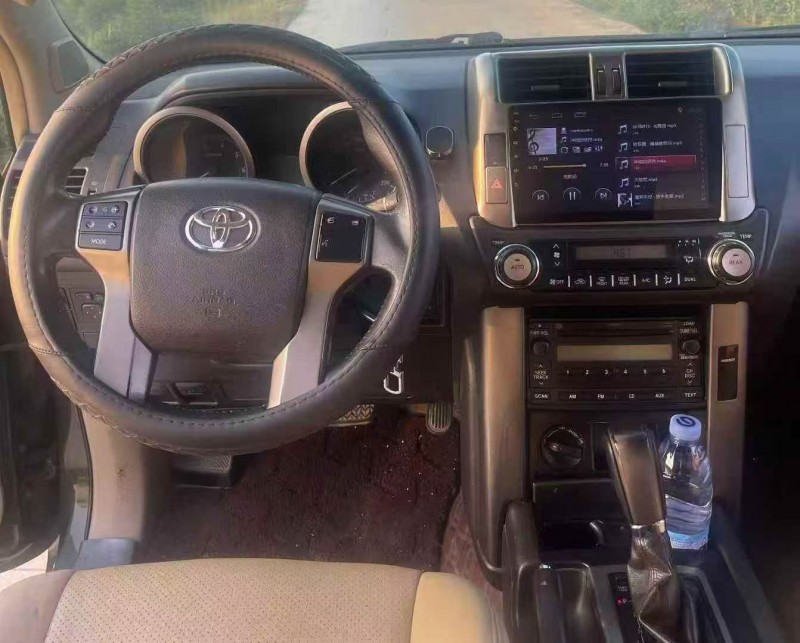 南通12年丰田普拉多5