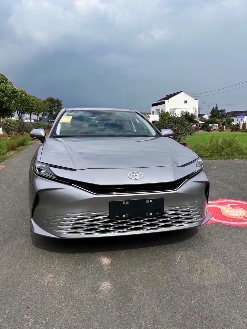 广州24年丰田凯美瑞1