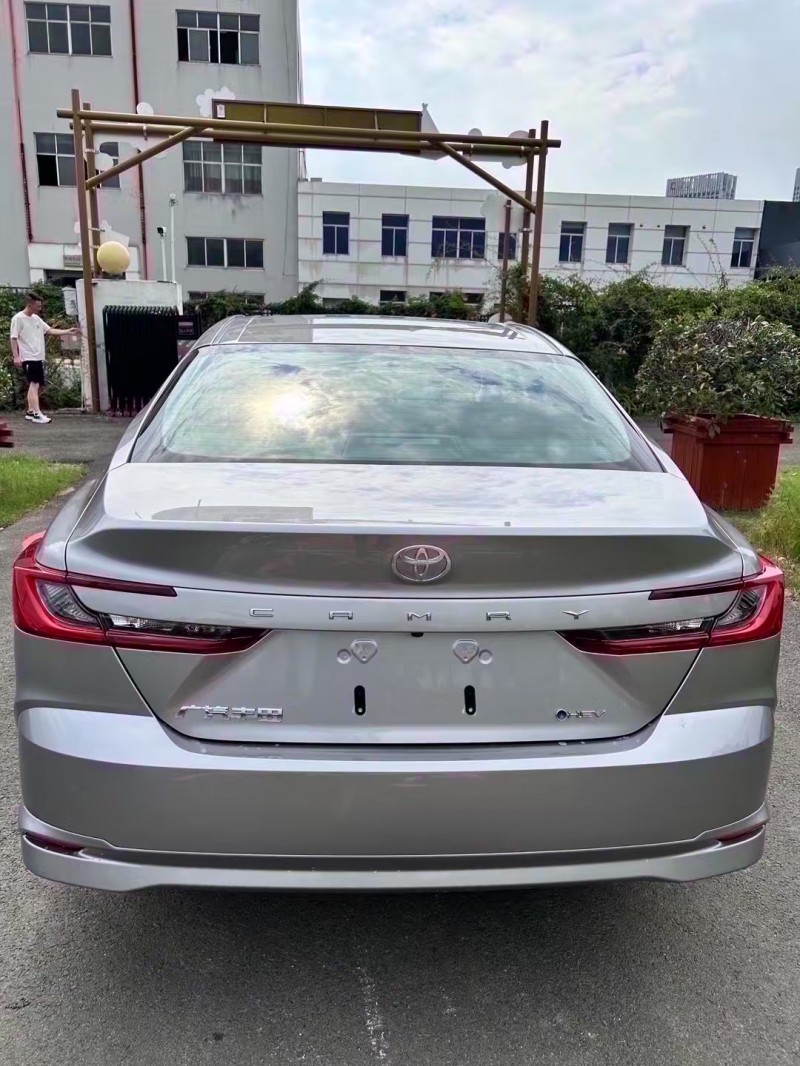 广州24年丰田凯美瑞6