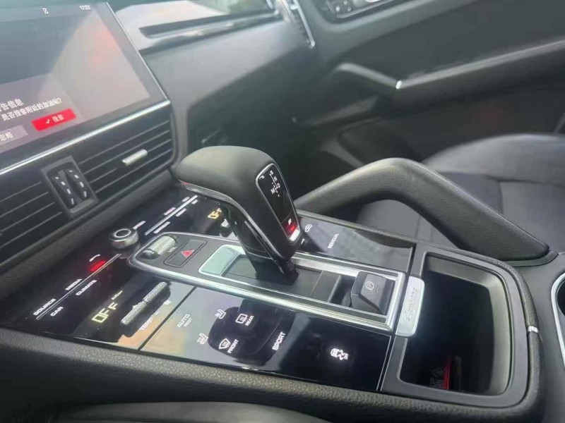 十堰19年保时捷卡宴9