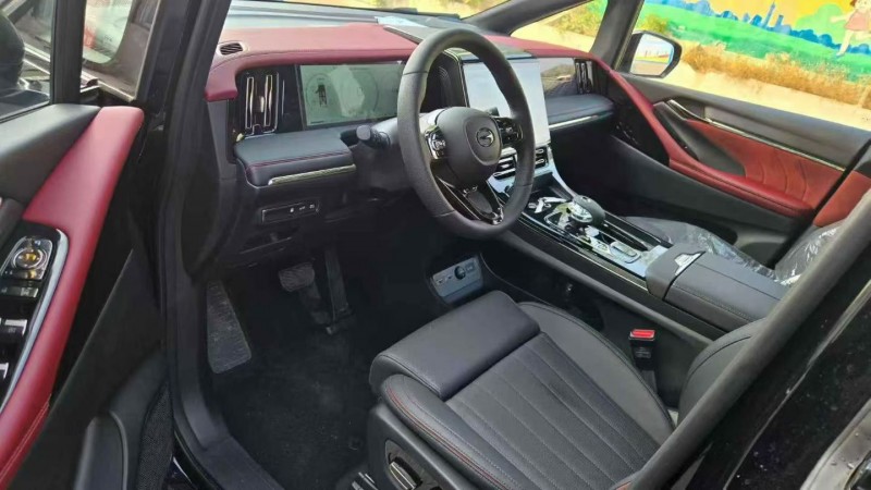 青岛25年传祺M83