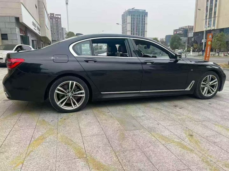 九江18年宝马7系8