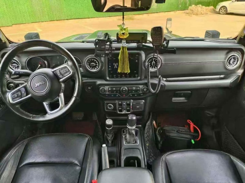 枣庄22年Jeep牧马人6