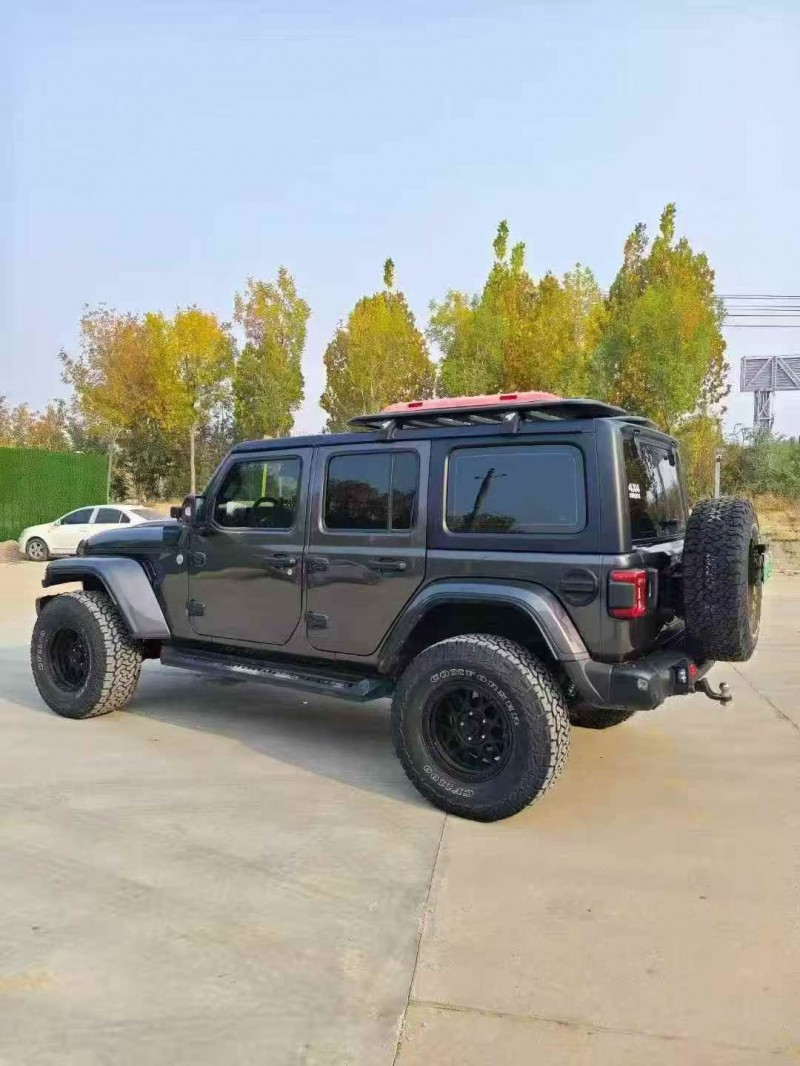 枣庄22年Jeep牧马人8