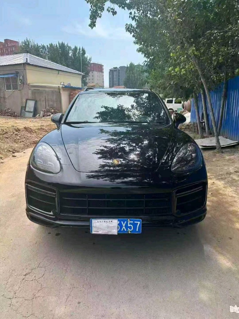 平顶山14年保时捷卡宴1