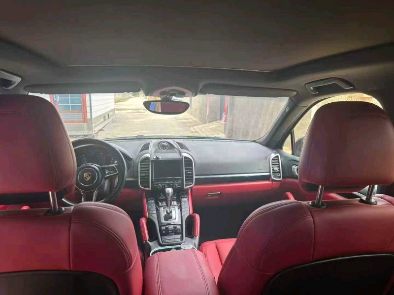 平顶山14年保时捷卡宴6