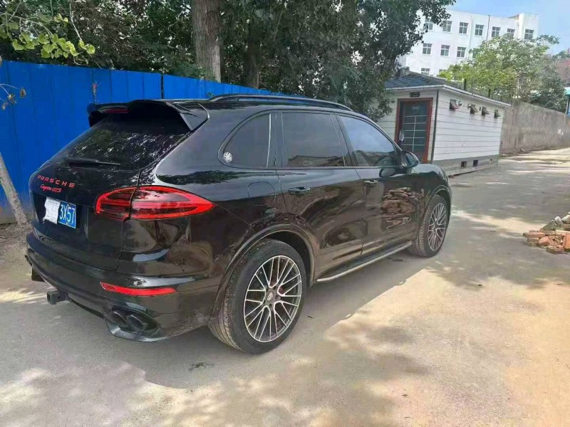 平顶山14年保时捷卡宴8