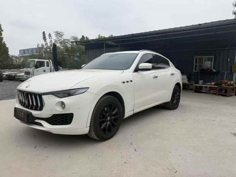 东营19年玛莎拉蒂Levante2