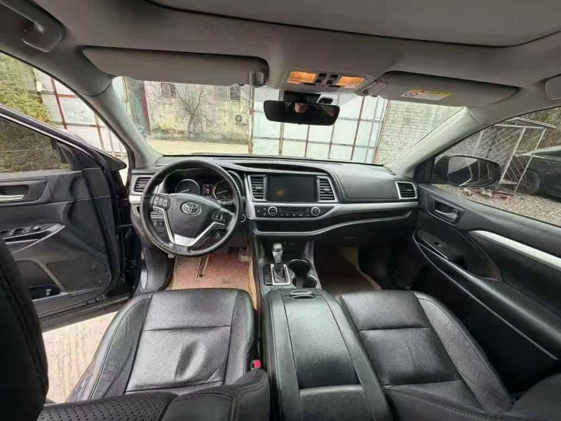 东营19年丰田汉兰达4