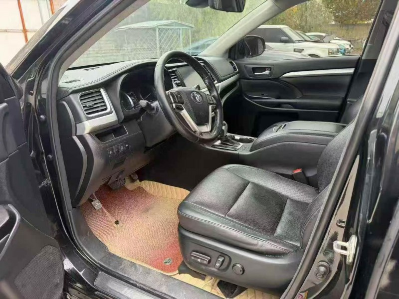 东营19年丰田汉兰达9