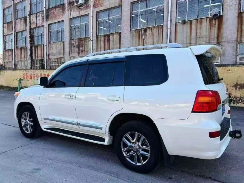 青岛15年丰田兰德酷路泽8