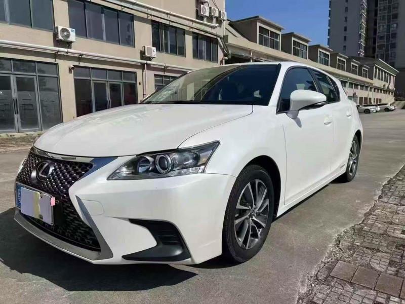 汕头21年雷克萨斯CT3