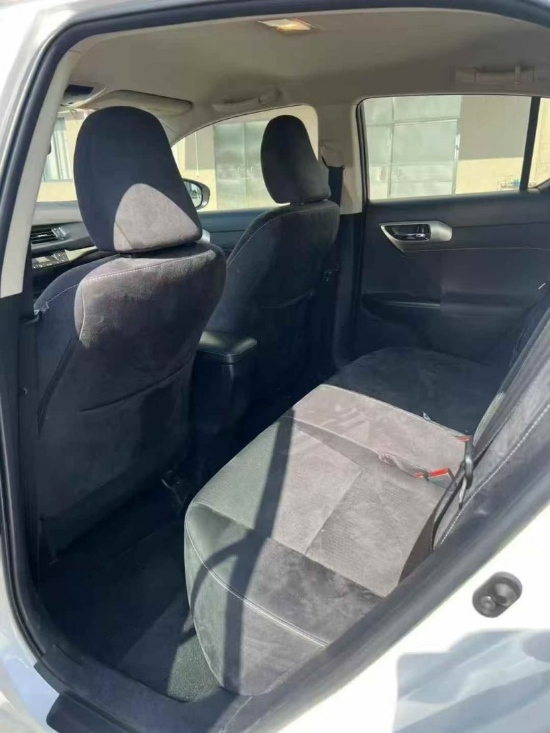 汕头21年雷克萨斯CT6