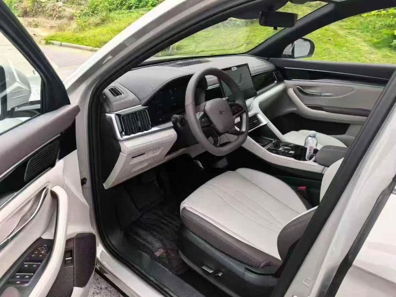 厦门25年比亚迪宋4