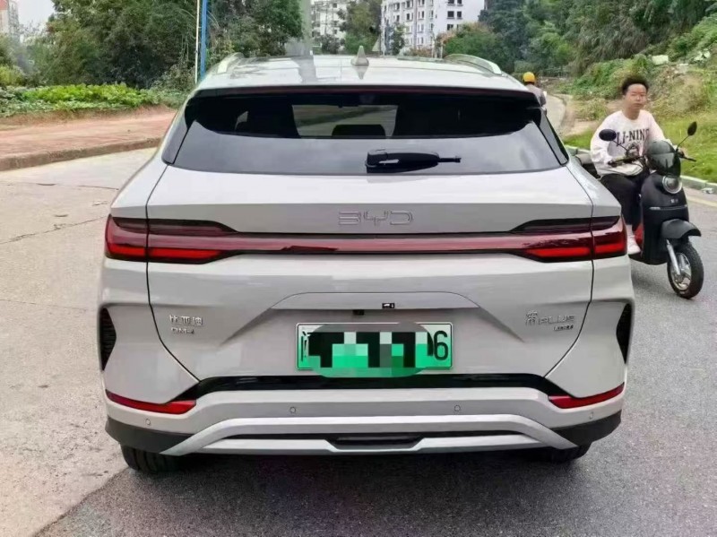 厦门25年比亚迪宋9