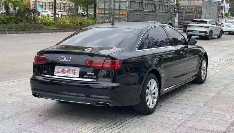 佛山16年奥迪A6L8