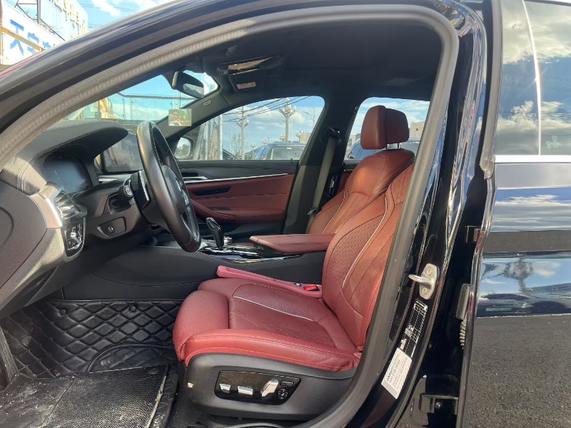 重庆23年宝马5系4