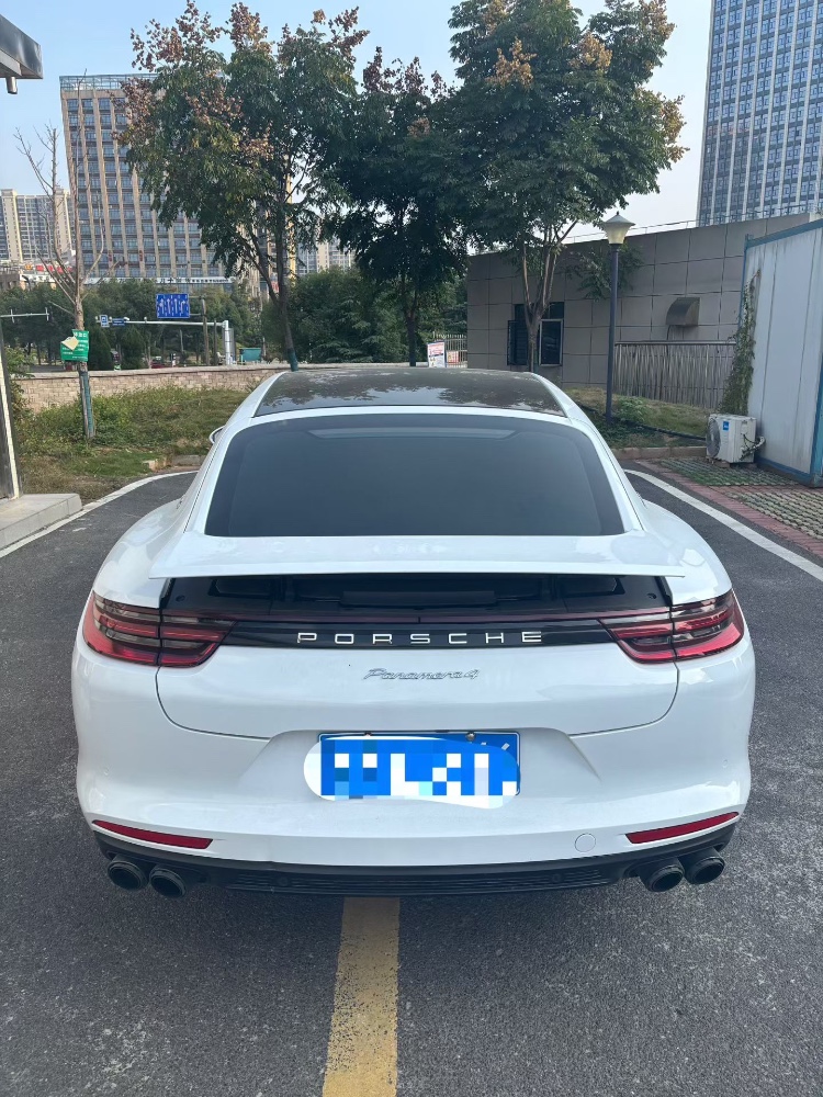 长沙18年保时捷帕拉梅拉5