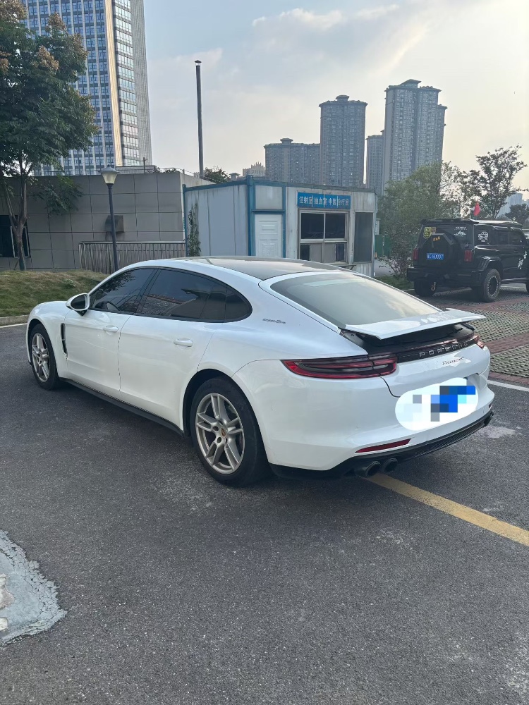 长沙18年保时捷帕拉梅拉6