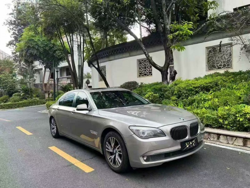 深圳20年宝马7系3