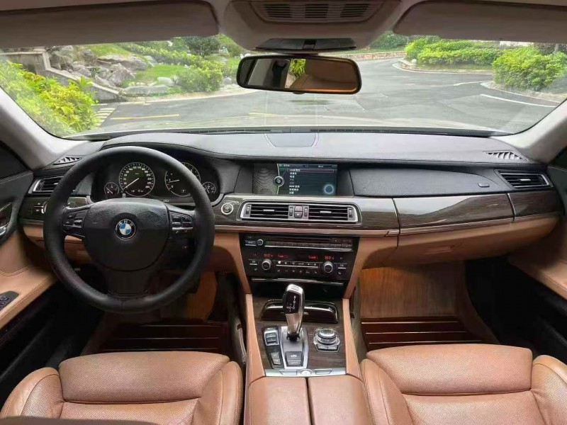 深圳20年宝马7系5