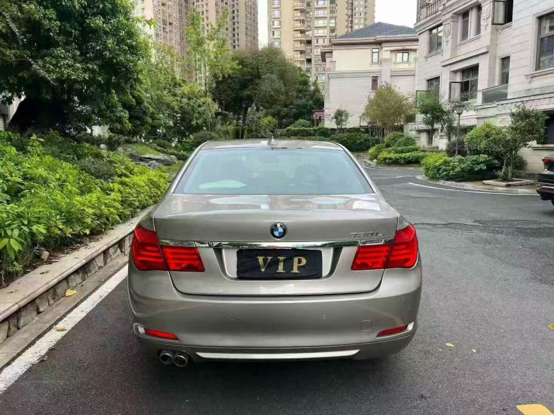 深圳20年宝马7系9