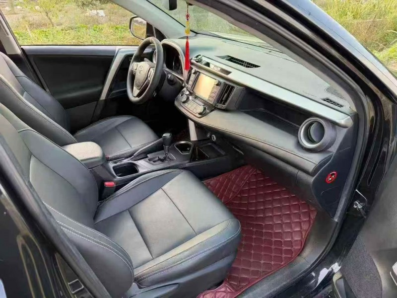 宁波19年丰田RAV44