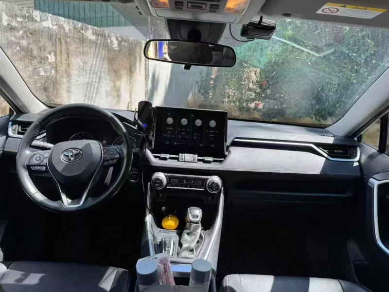 汕头21年丰田威兰达4