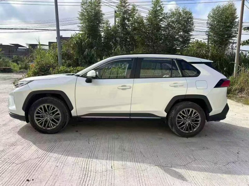 梧州23年丰田威兰达3