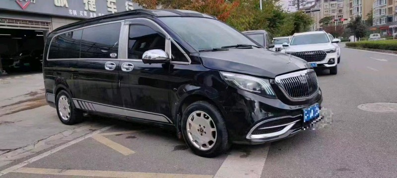 保山20年奔驰威霆3