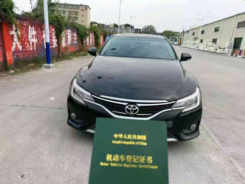 深圳11年丰田锐志1