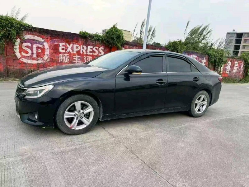 深圳11年丰田锐志3