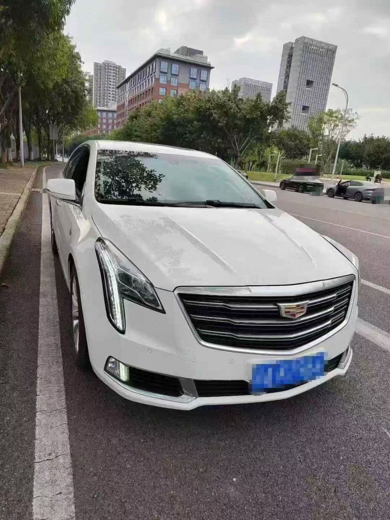 重庆19年凯迪拉克XTS2