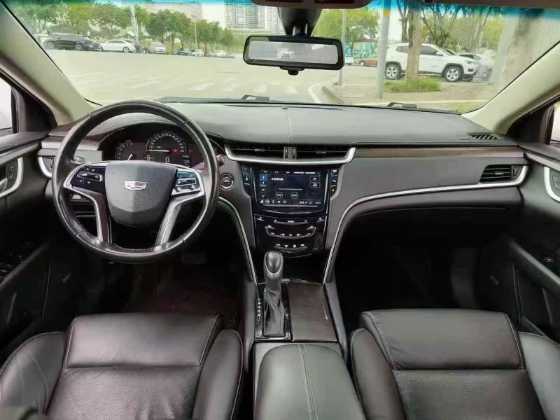 重庆19年凯迪拉克XTS4