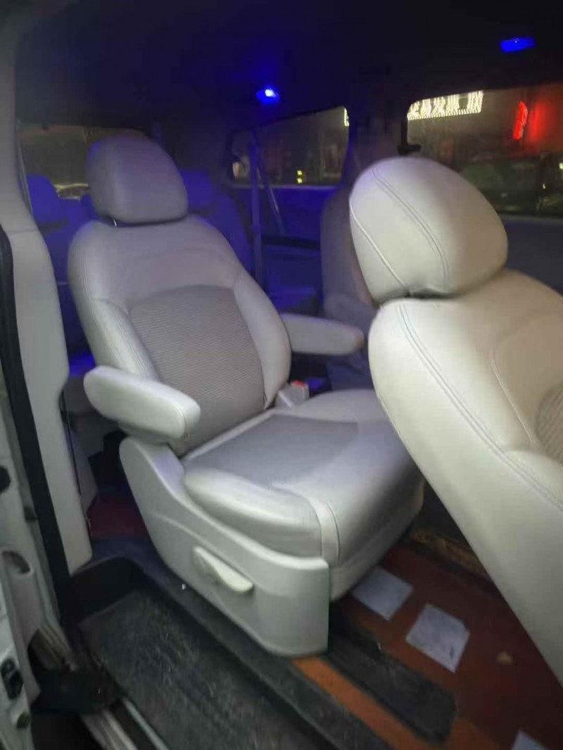 重庆18年大通G106