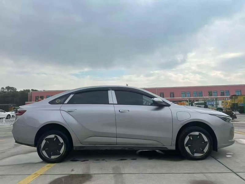 宁波24年吉利几何8