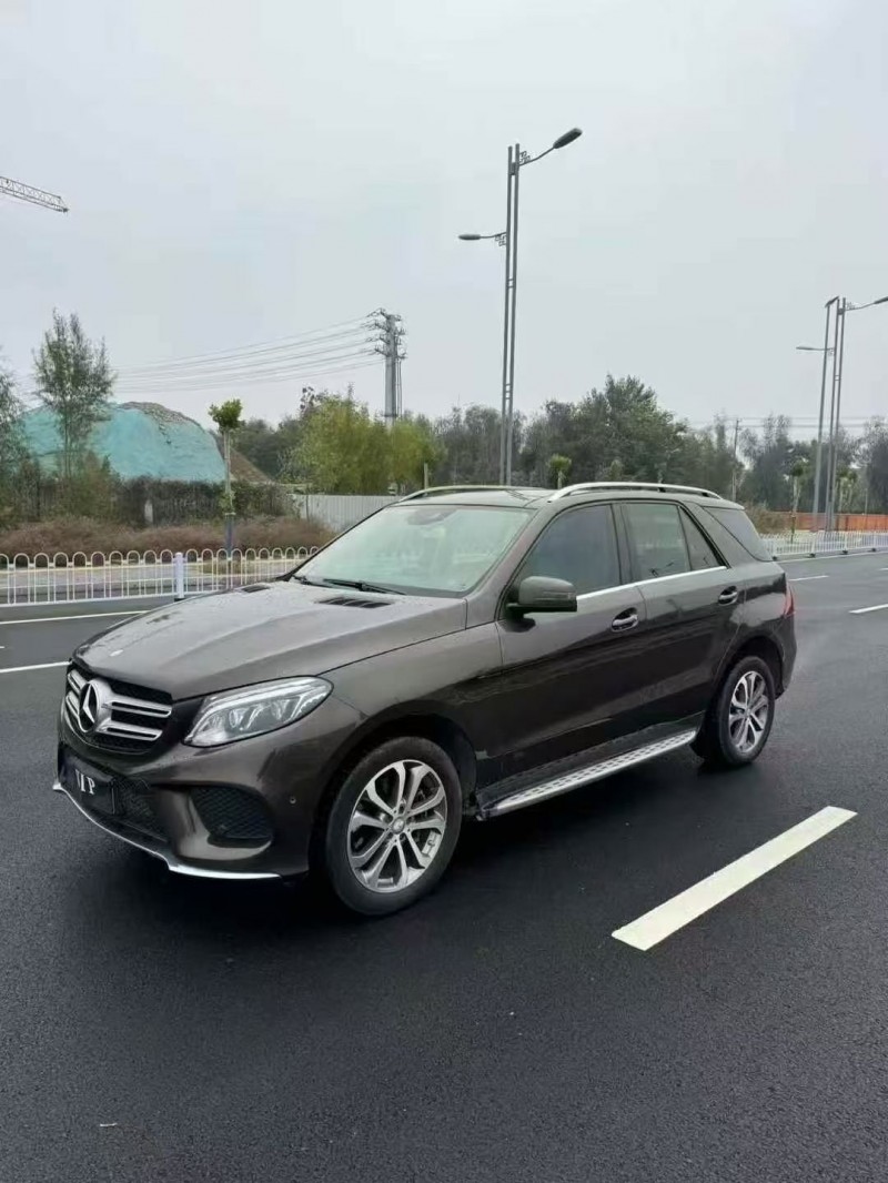 东营16年奔驰GLE2