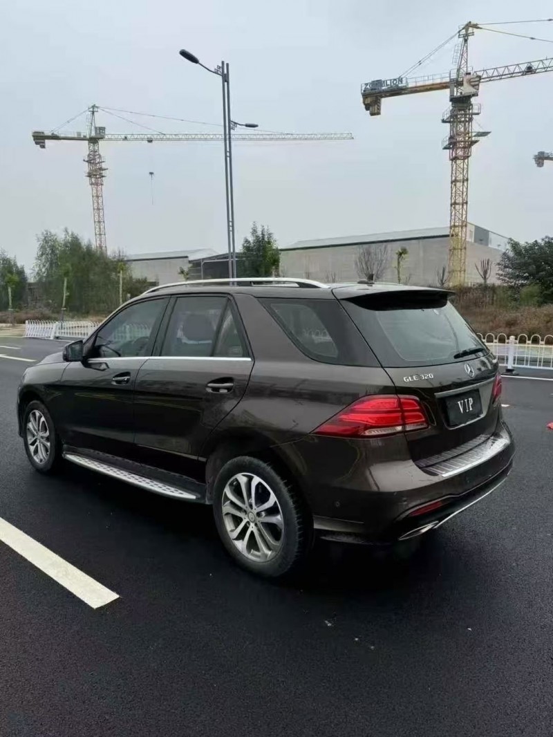 东营16年奔驰GLE9