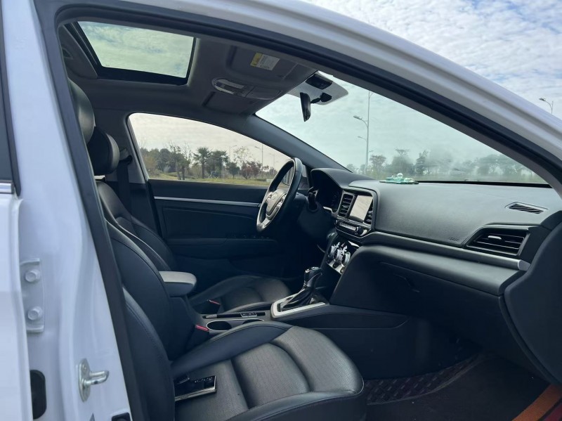 盐城20年现代领动6