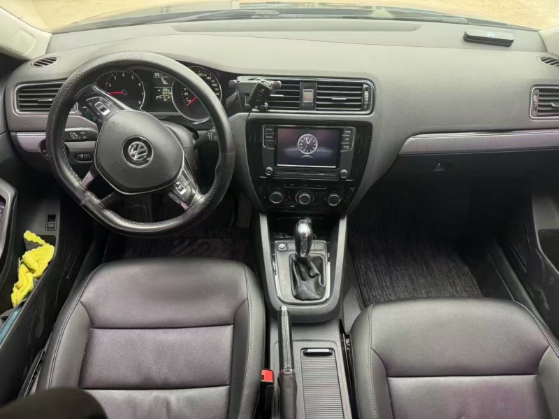 新乡18年大众速腾4