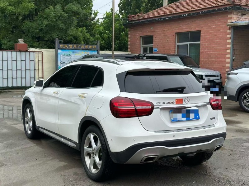 淄博19年奔驰GLA8